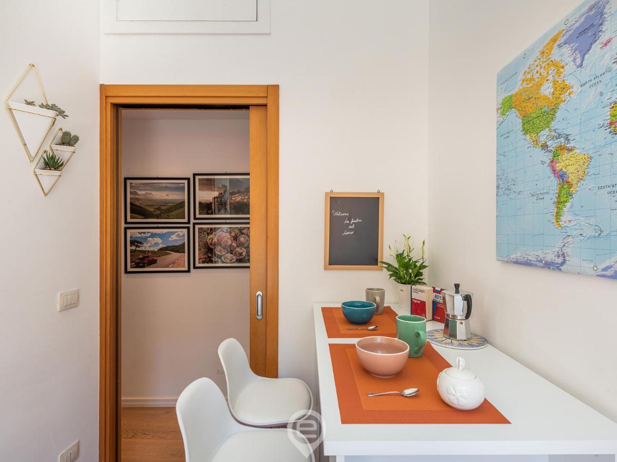Apartmán La Finestra Sul Corso Cagliari Exteriér fotografie