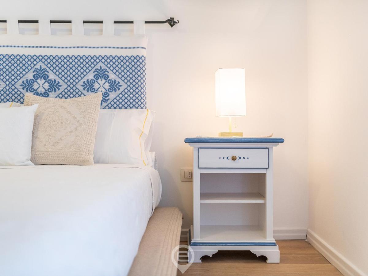 Apartmán La Finestra Sul Corso Cagliari Exteriér fotografie