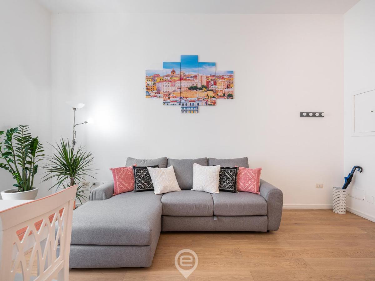 Apartmán La Finestra Sul Corso Cagliari Exteriér fotografie