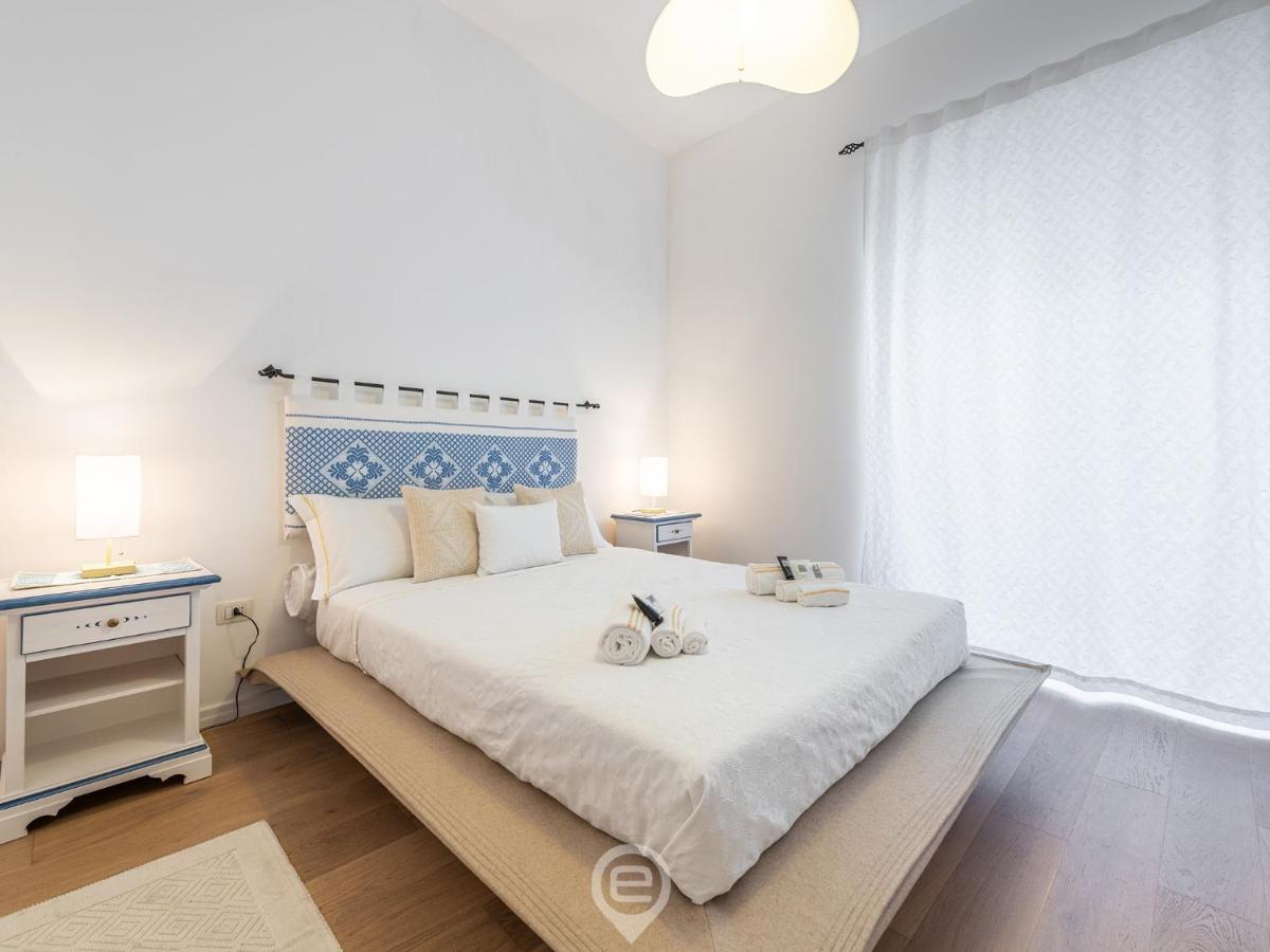 Apartmán La Finestra Sul Corso Cagliari Exteriér fotografie